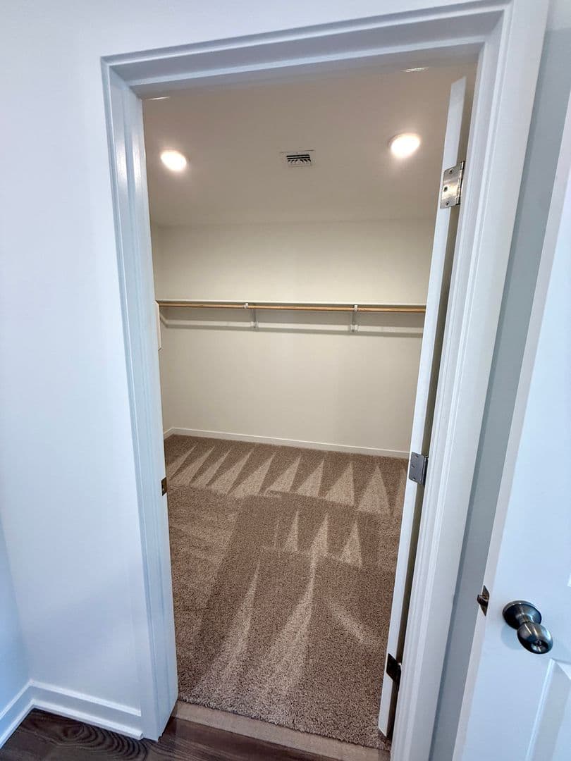 Fort Mohave House: 1976 Fairway Pl.