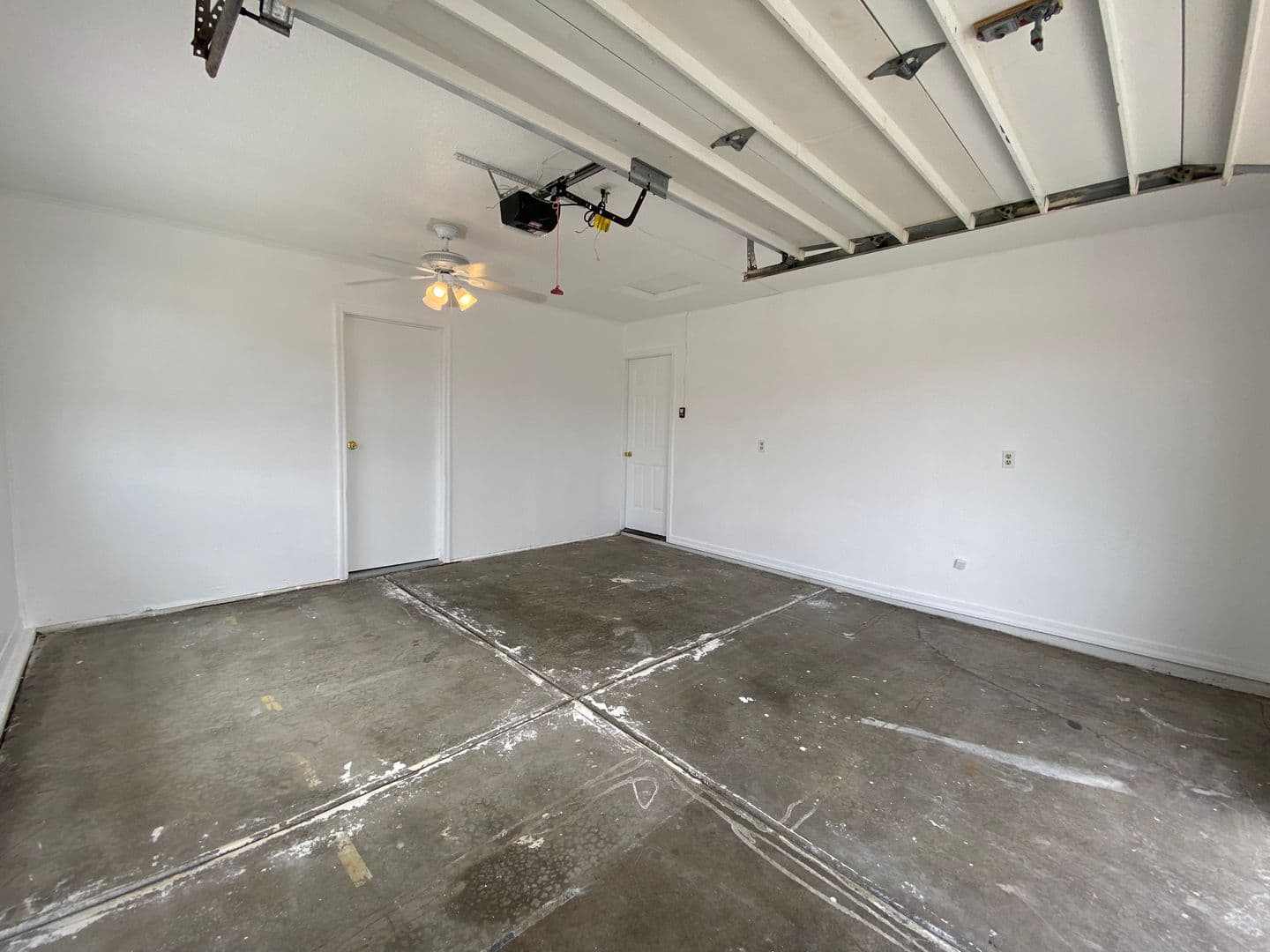 Golden Valley House: 6582 W. Hershey Way