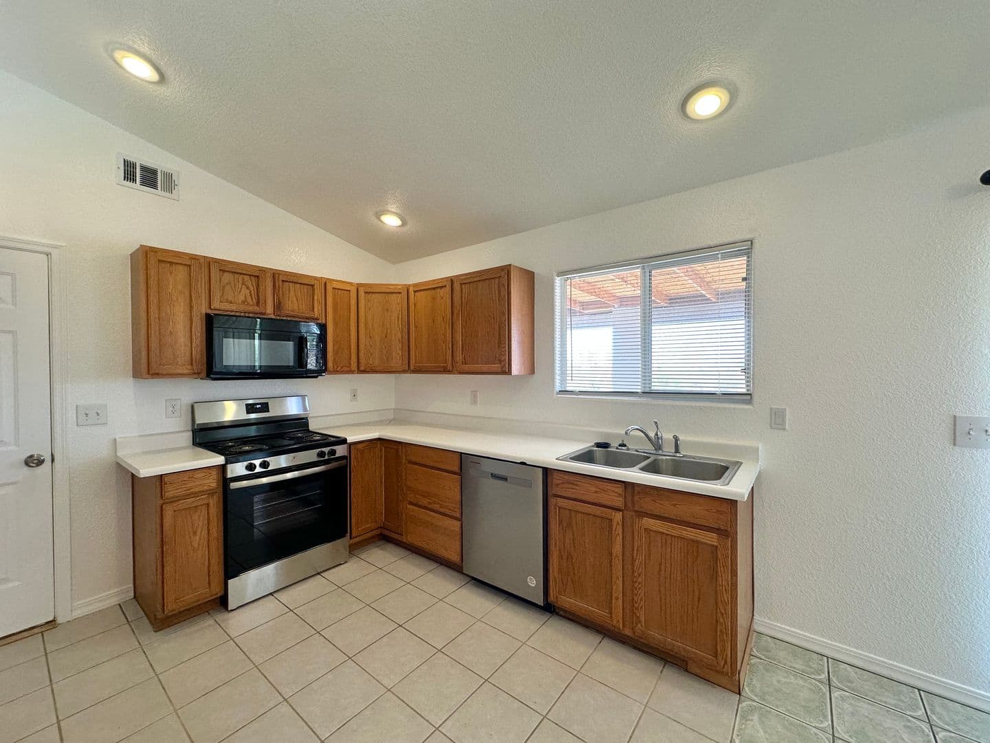 Golden Valley House: 6582 W. Hershey Way
