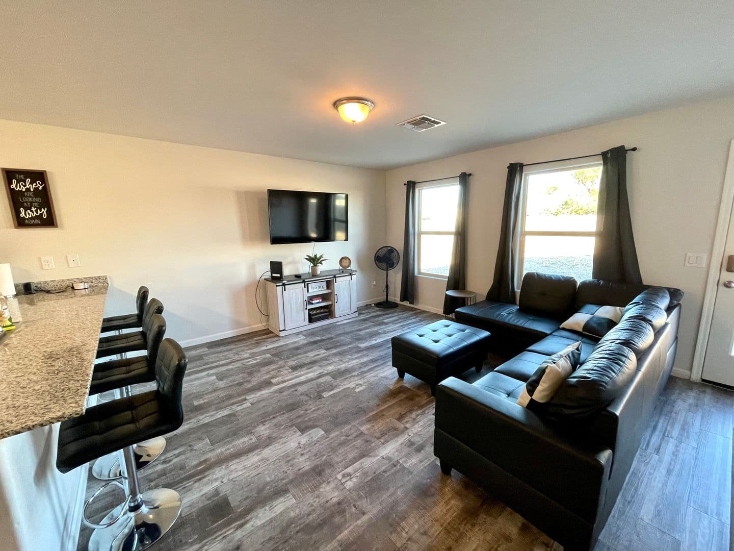 Bullhead City House: 564 Holly St.