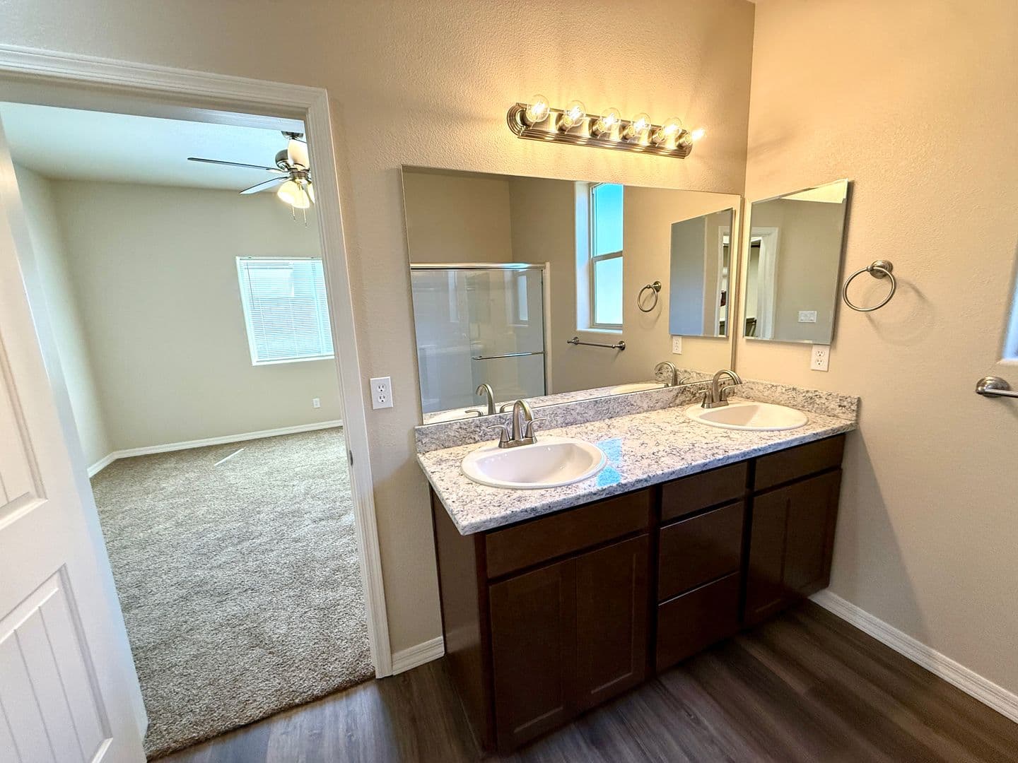 Kingman House: 3572 Charleston Loop