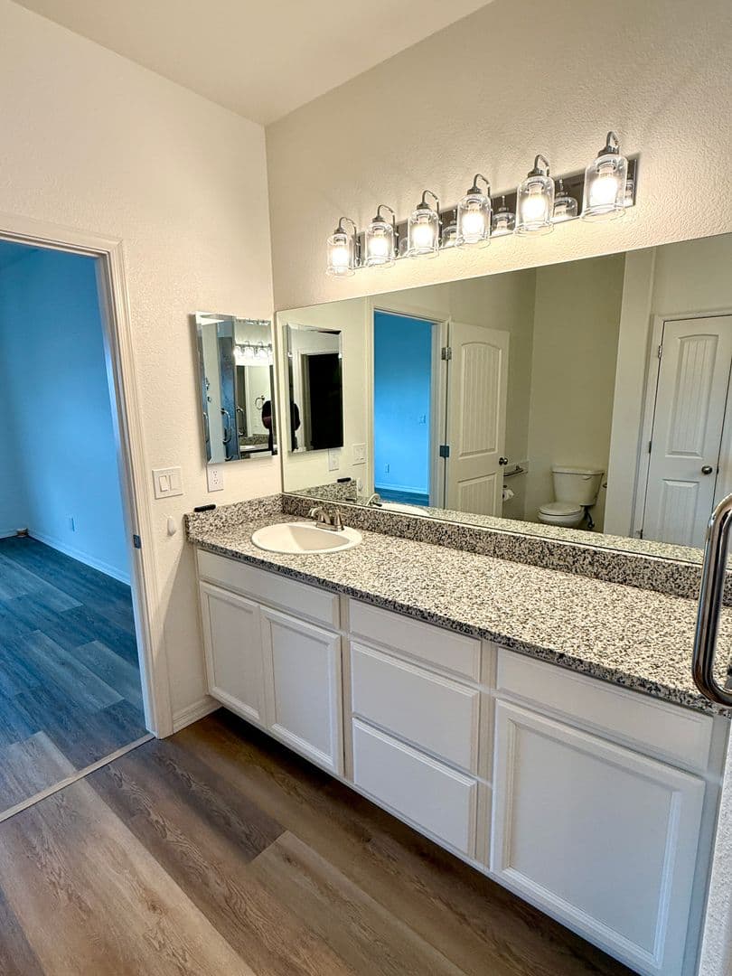 Kingman House: 5622 Eagle View Rd.