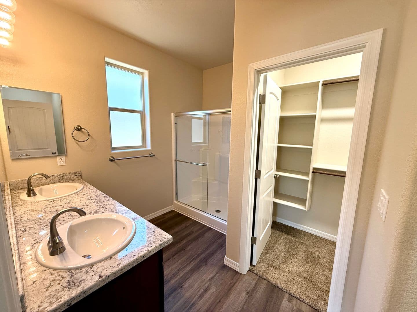Kingman House: 3572 Charleston Loop