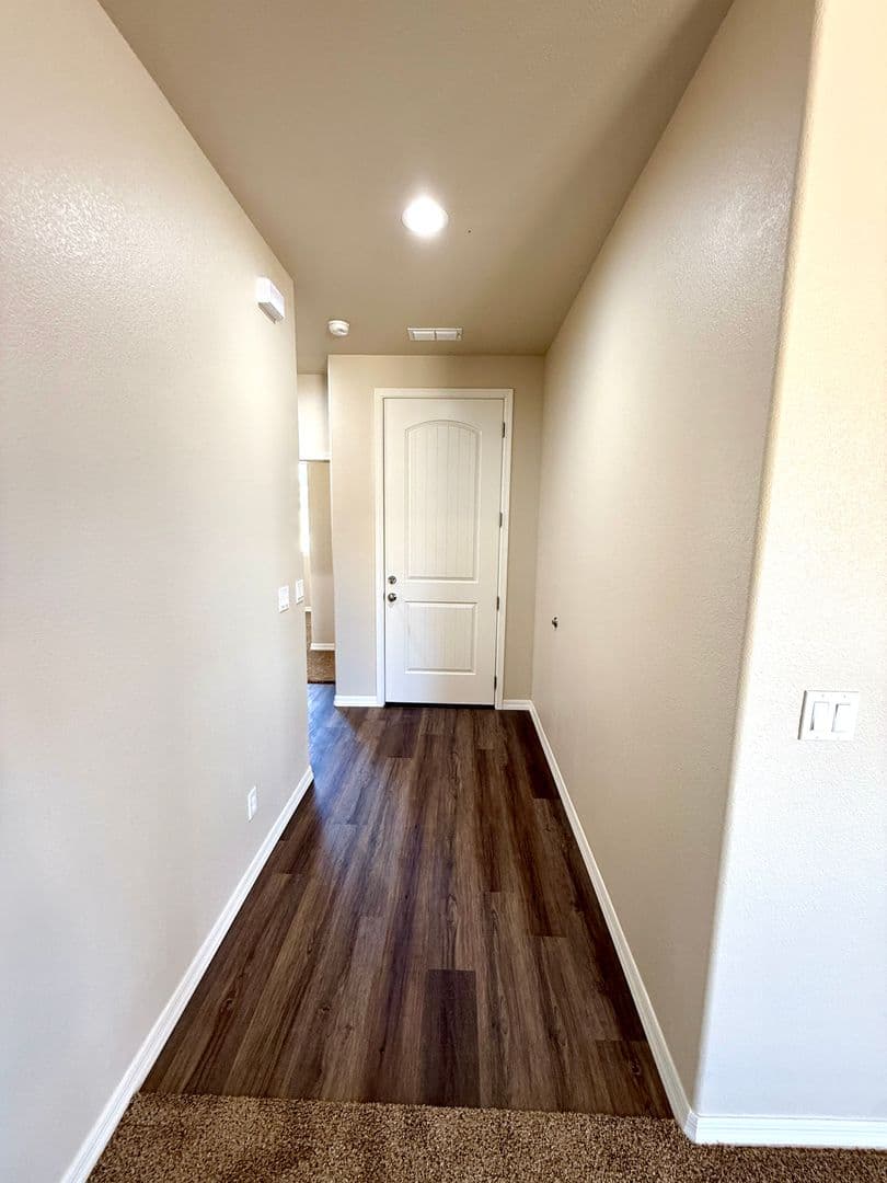 Kingman House: 3572 Charleston Loop
