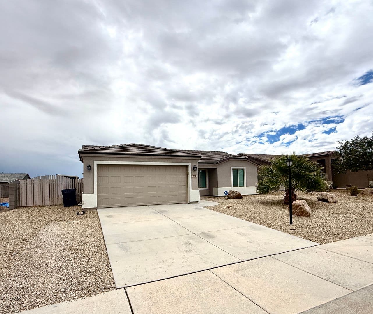 Kingman House: 2650 E. Estrella Vista