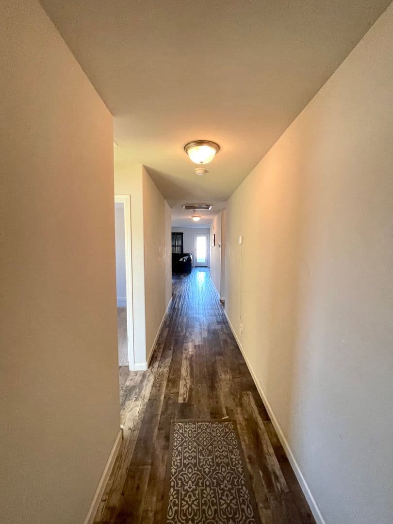 Bullhead City House: 564 Holly St.