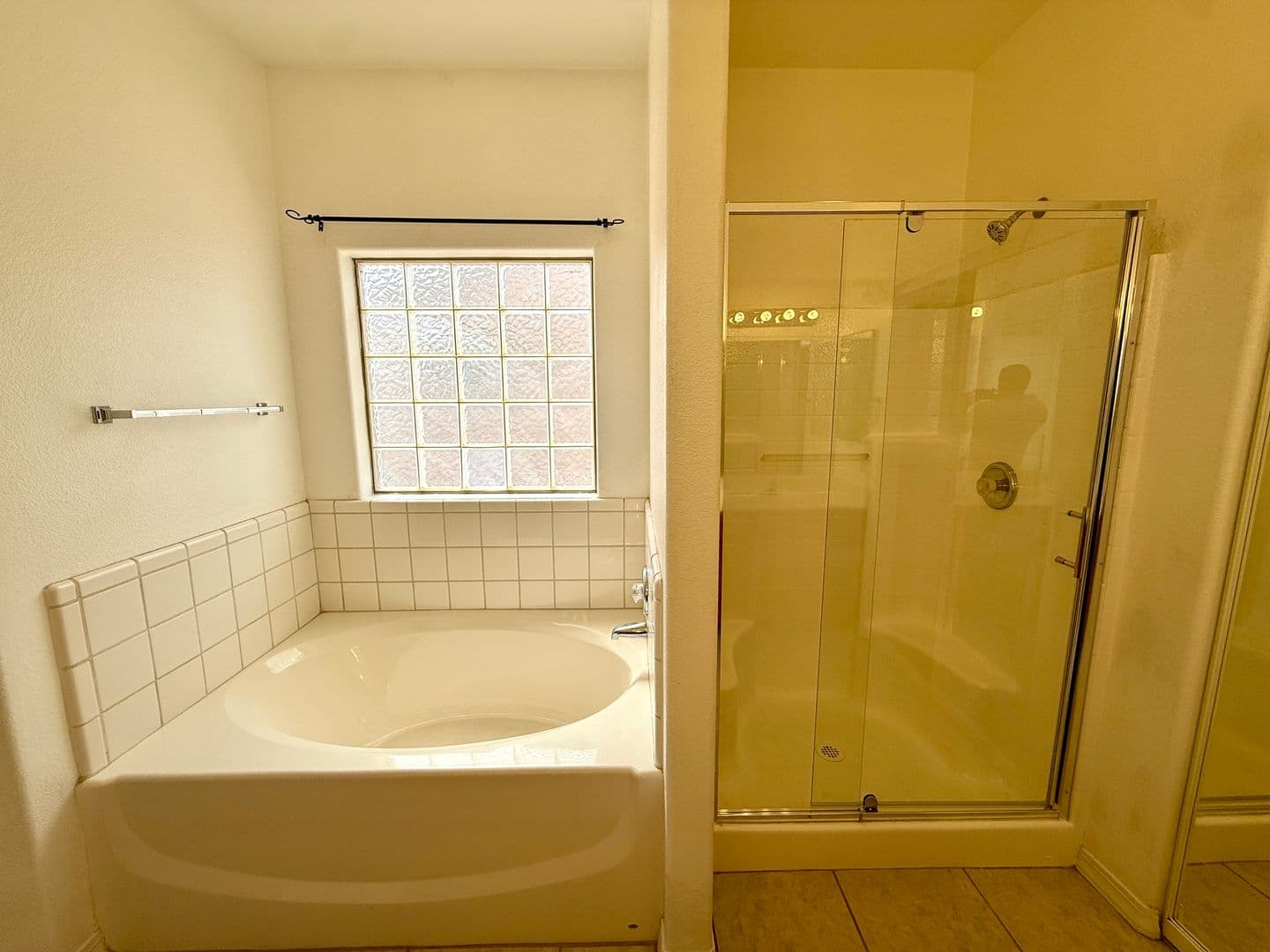 Kingman House: 2116 Roy Rogers Way