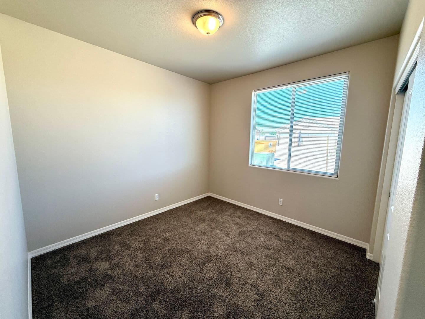 Kingman House: 3572 Charleston Loop