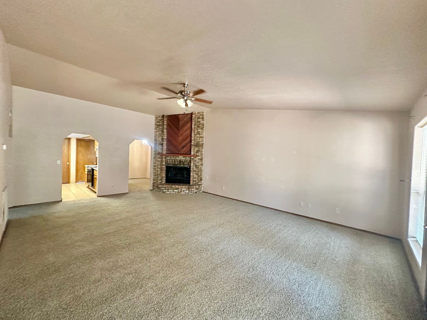 Kingman House: 3550 N. Verdugo Rd.
