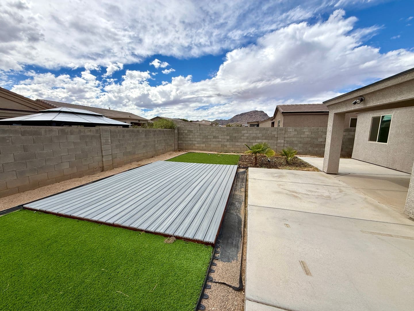 Kingman House: 2650 E. Estrella Vista