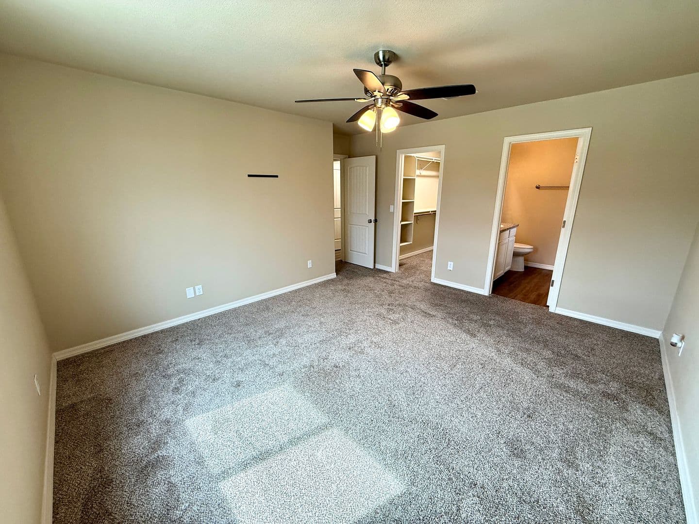 Kingman House: 2650 E. Estrella Vista