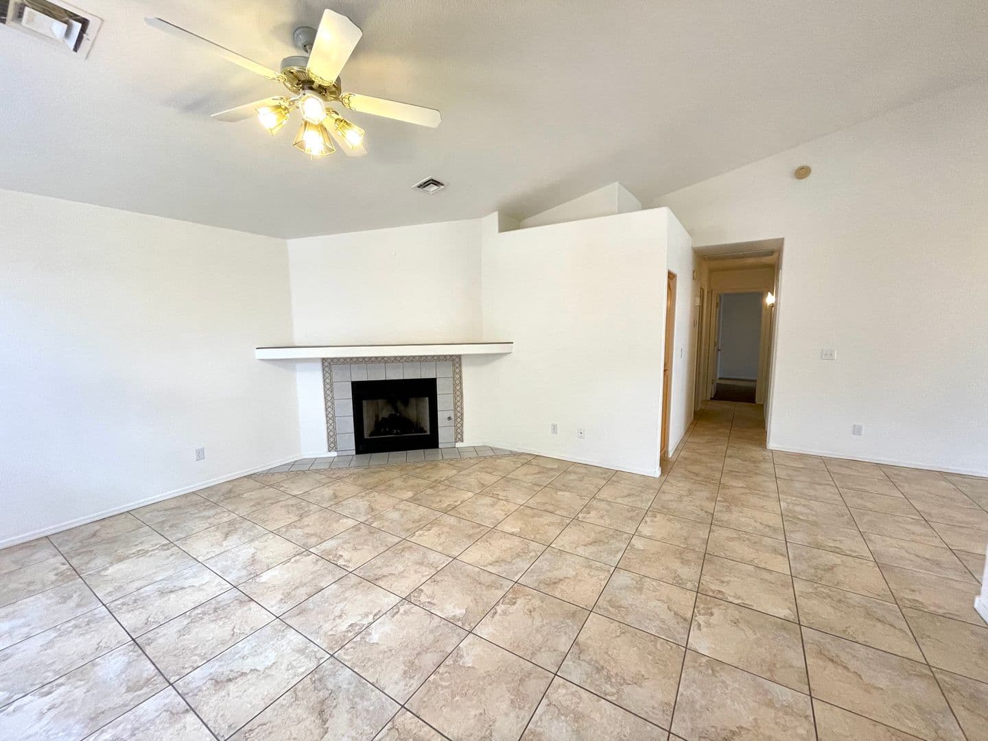 Kingman House: 2021 Chambers Ave.