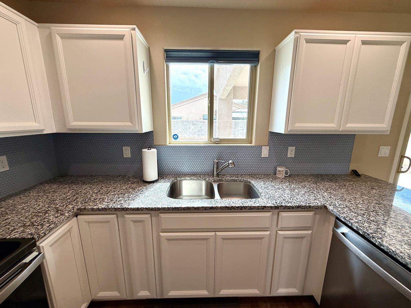 Kingman House: 2650 E. Estrella Vista