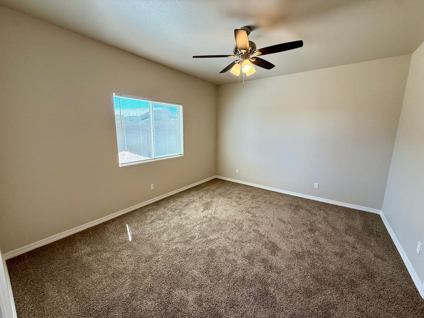 Kingman House: 3572 Charleston Loop