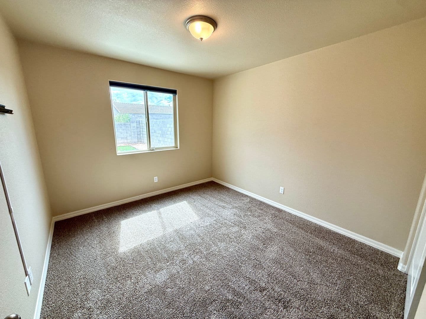 Kingman House: 2650 E. Estrella Vista