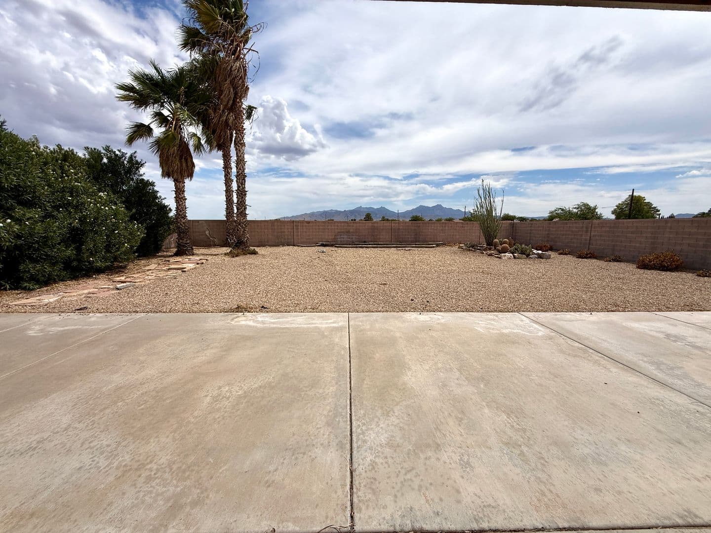 Kingman House: 2116 Roy Rogers Way