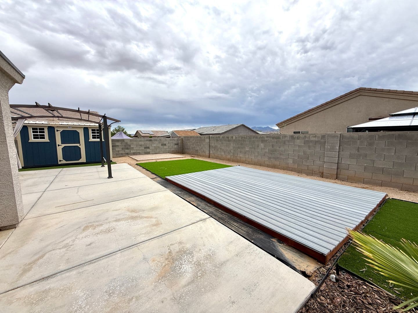 Kingman House: 2650 E. Estrella Vista