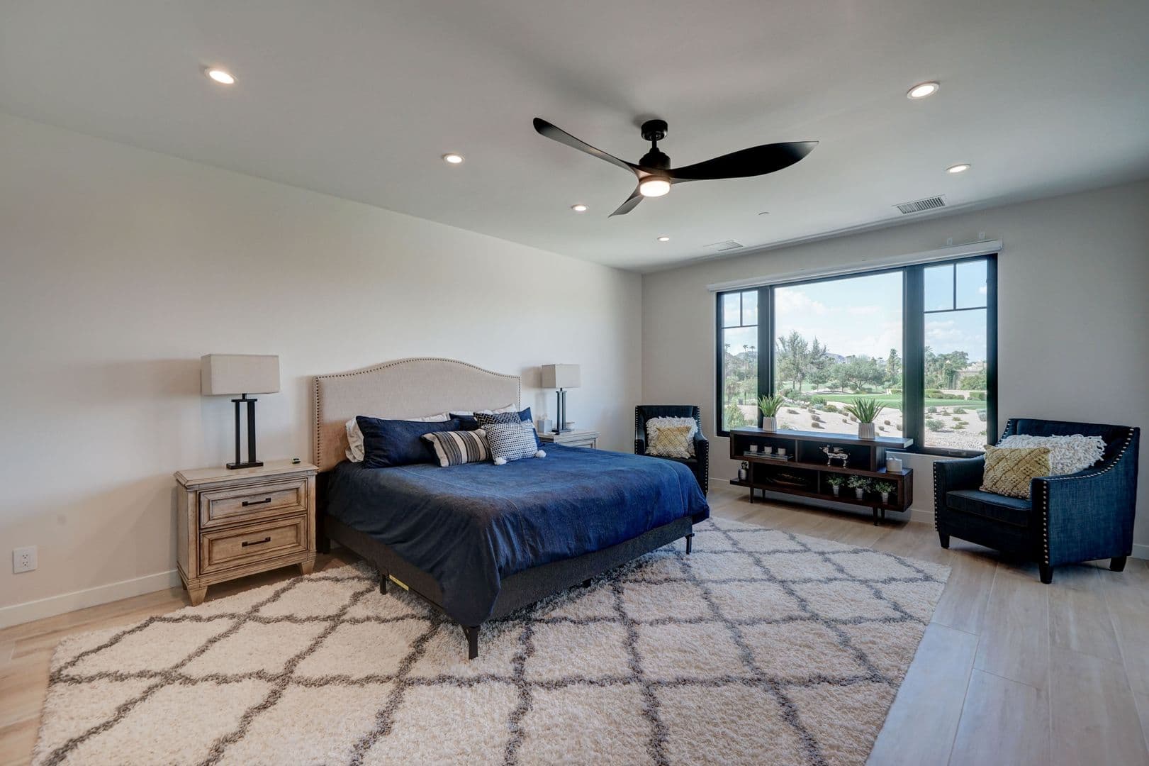 Scottsdale House: 6500 E. Camelback Road Unit 1006