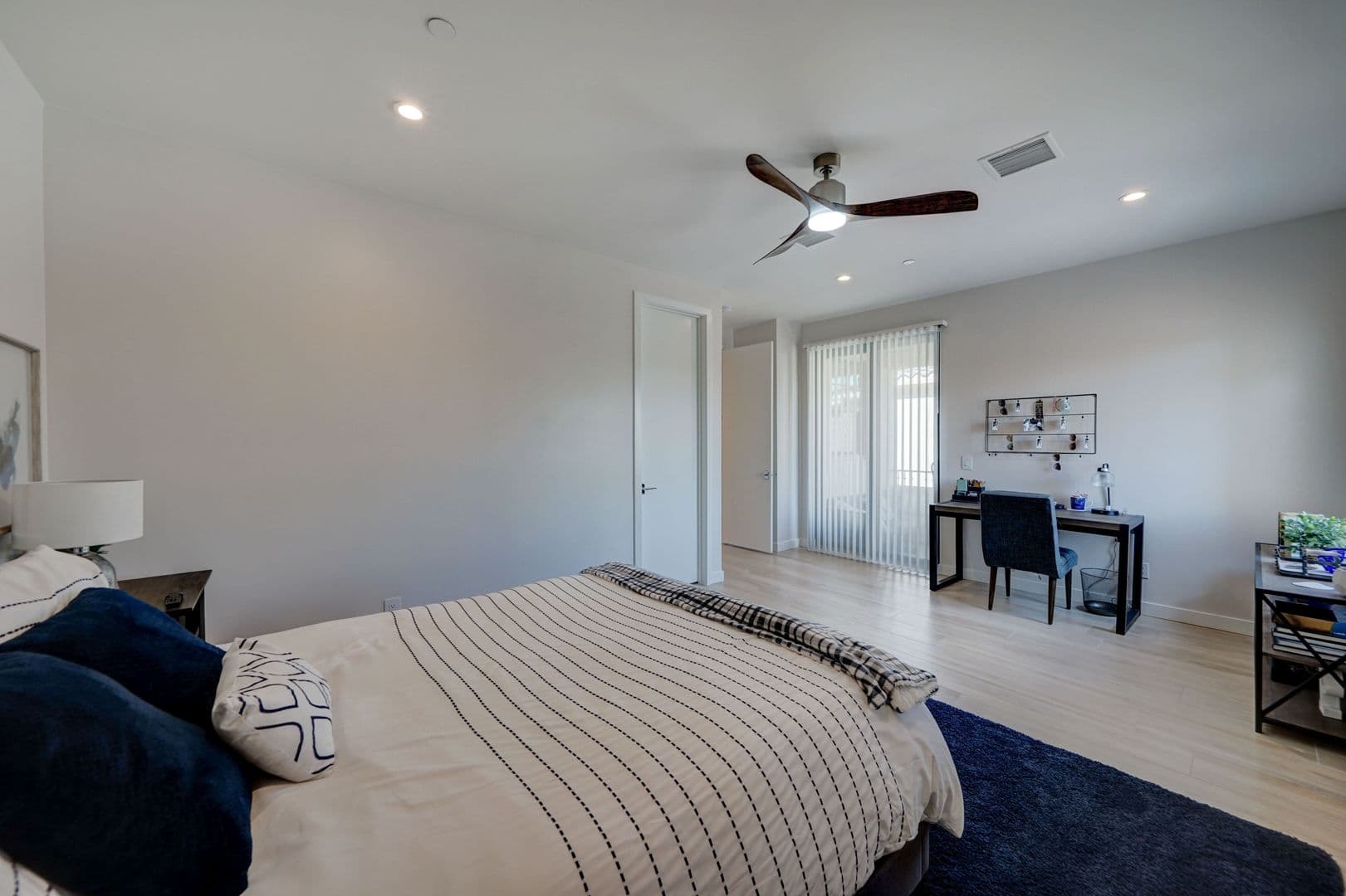 Scottsdale House: 6500 E. Camelback Road Unit 1006