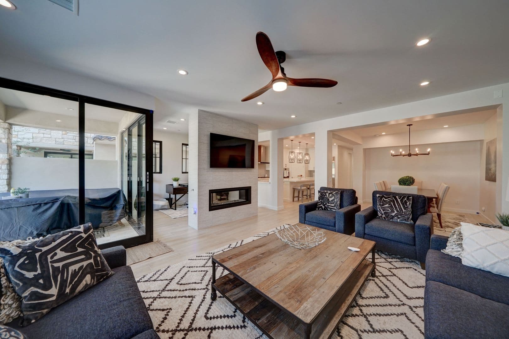 Scottsdale House: 6500 E. Camelback Road Unit 1006