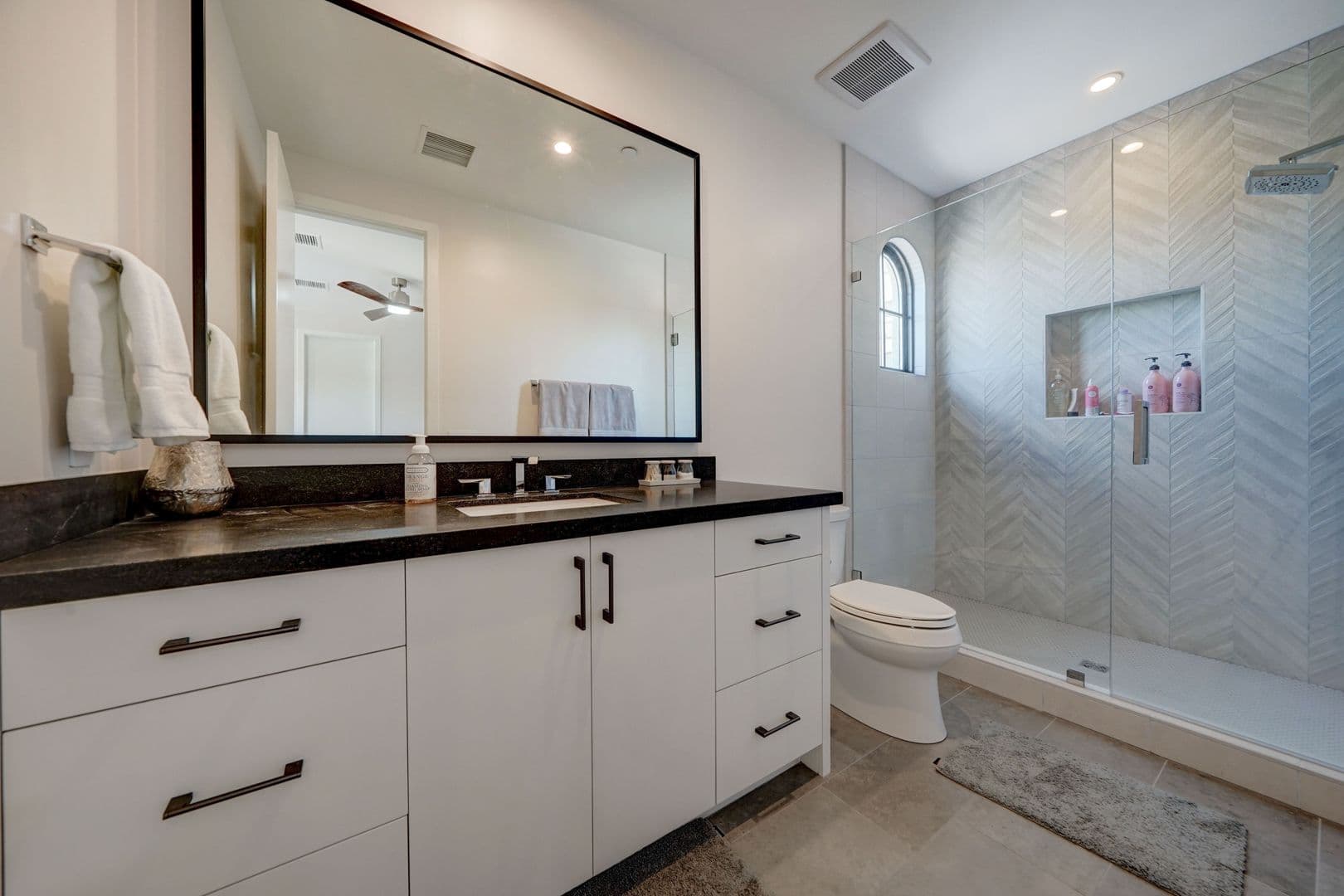Scottsdale House: 6500 E. Camelback Road Unit 1006