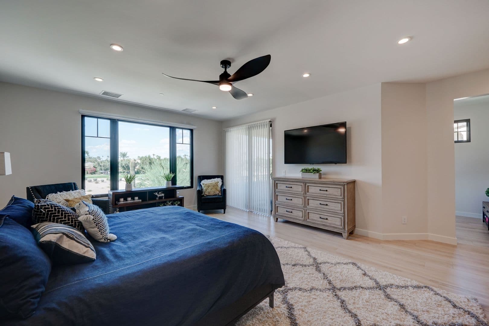 Scottsdale House: 6500 E. Camelback Road Unit 1006
