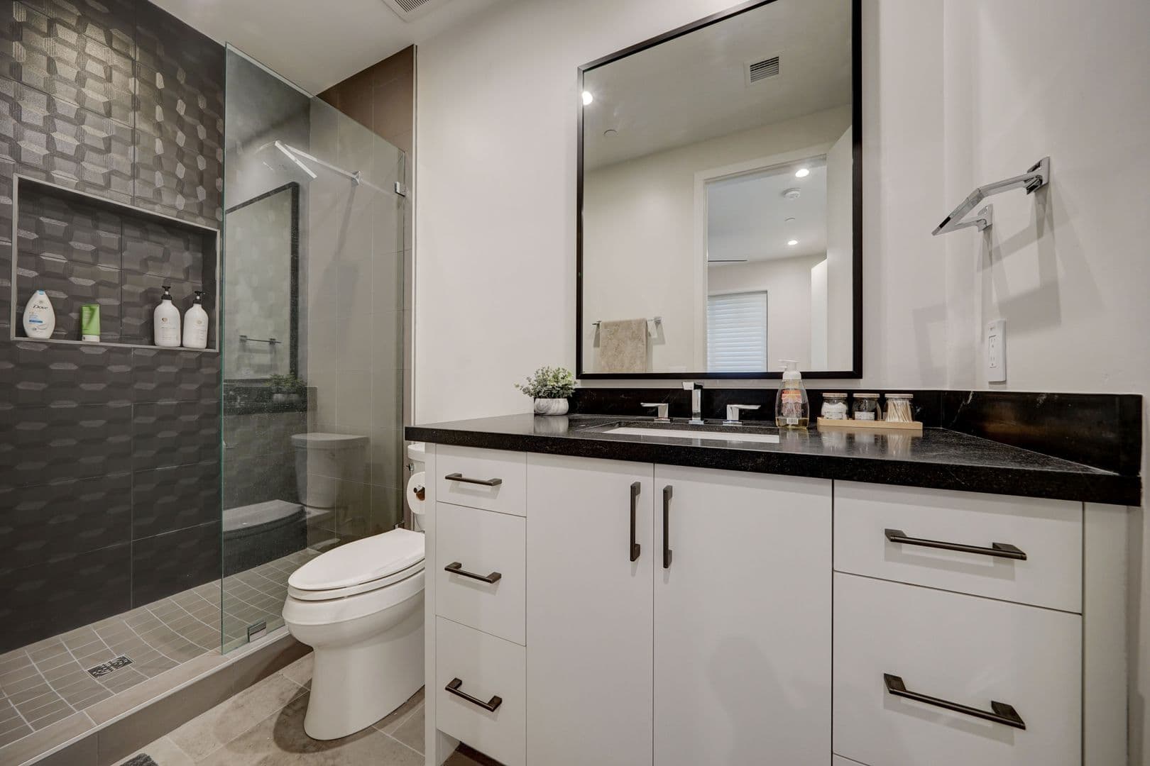 Scottsdale House: 6500 E. Camelback Road Unit 1006