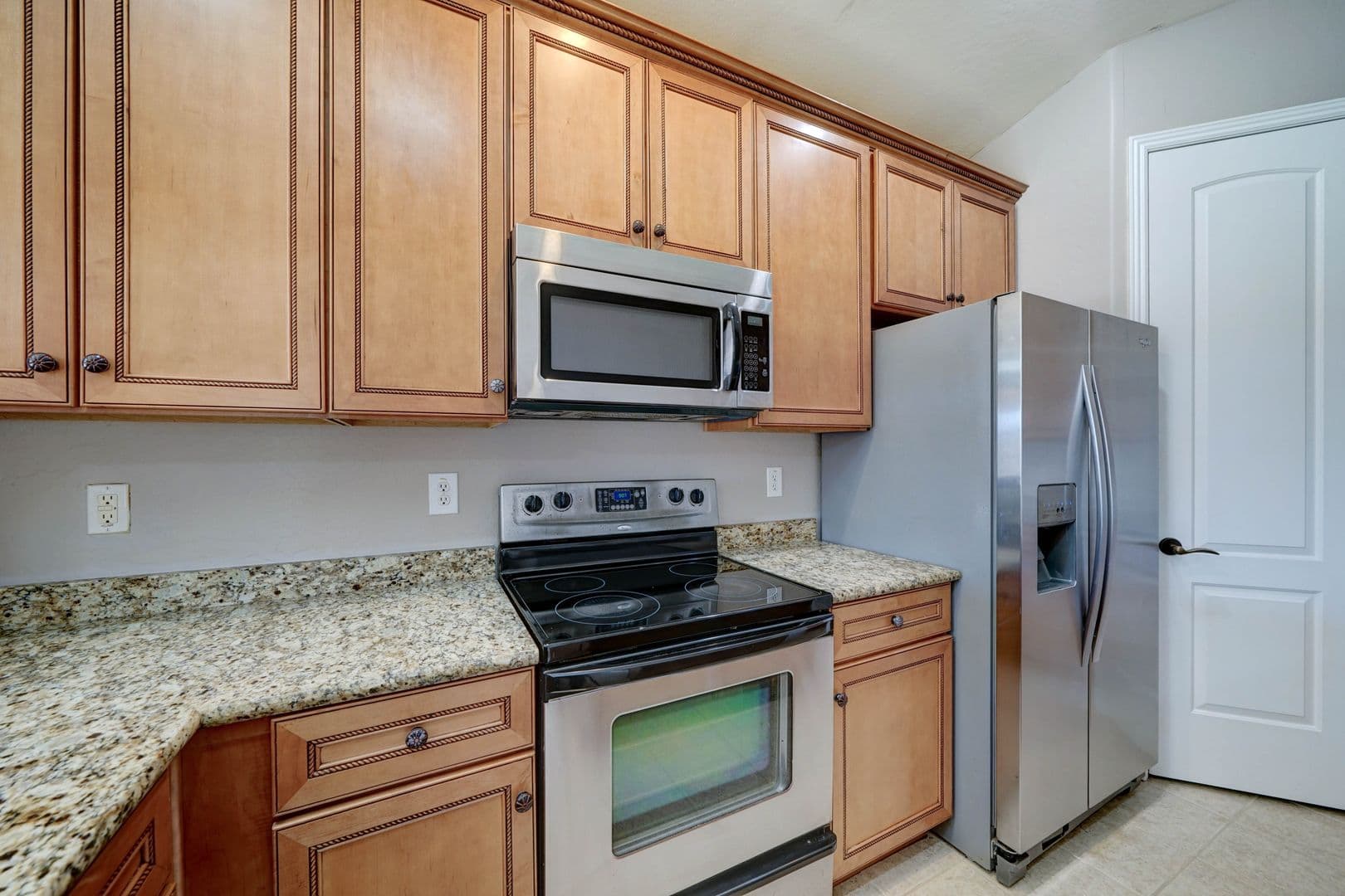 Laveen House: 6415 S. 49th Glen