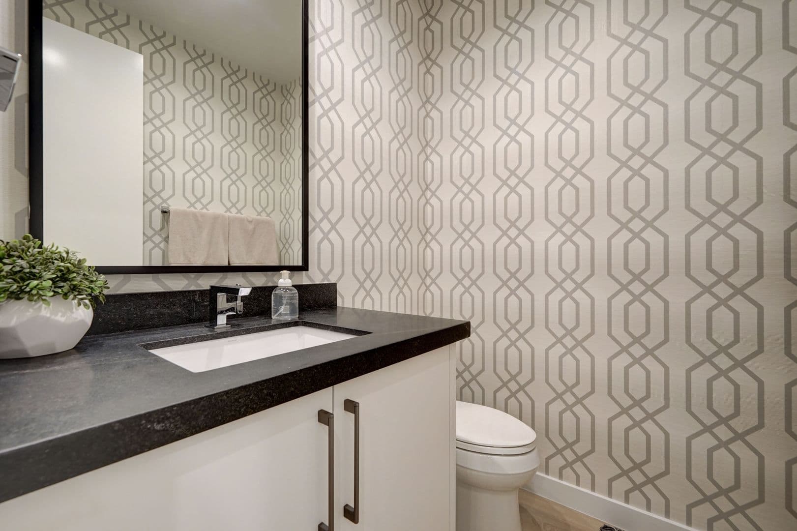 Scottsdale House: 6500 E. Camelback Road Unit 1006