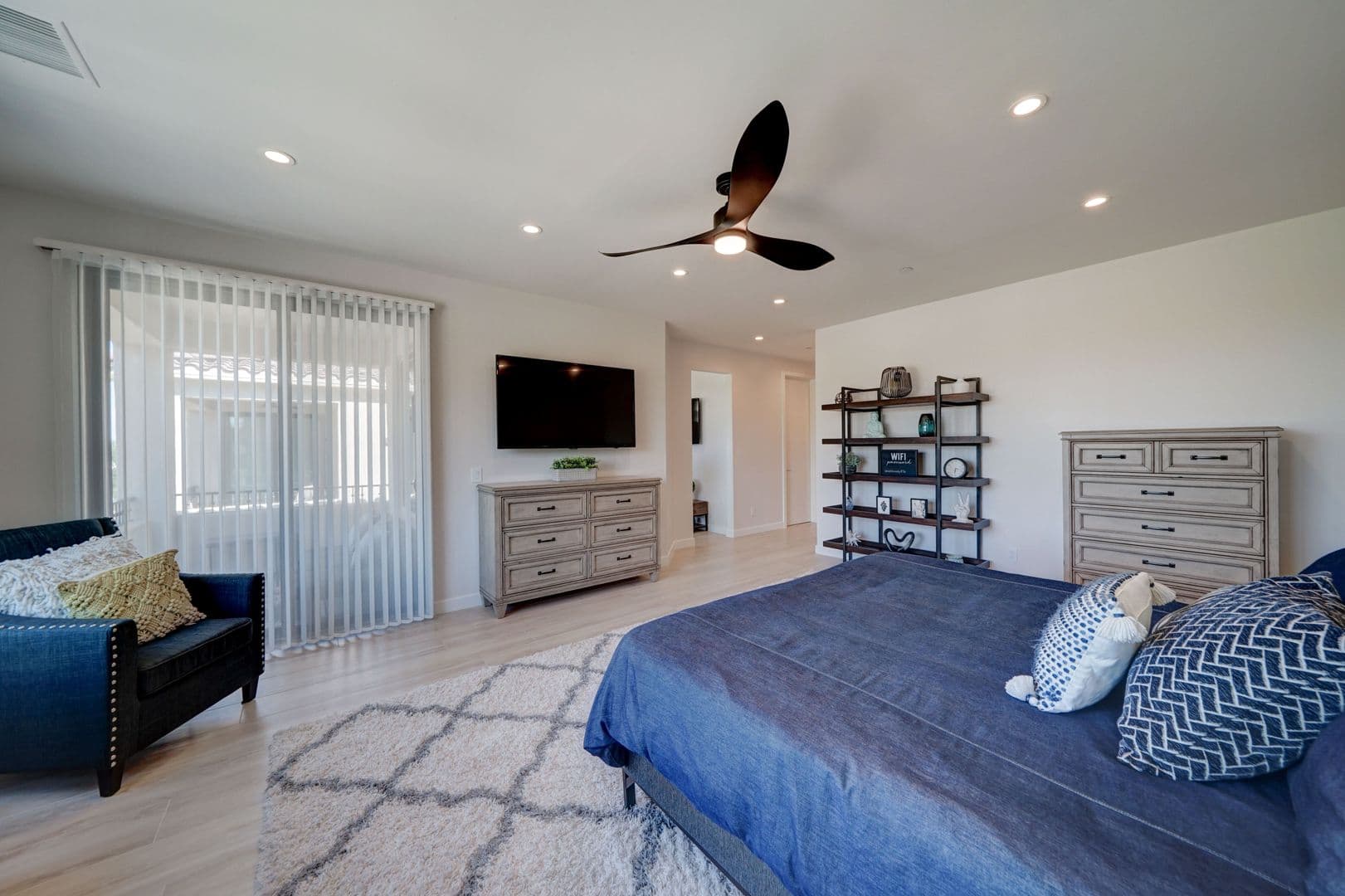 Scottsdale House: 6500 E. Camelback Road Unit 1006