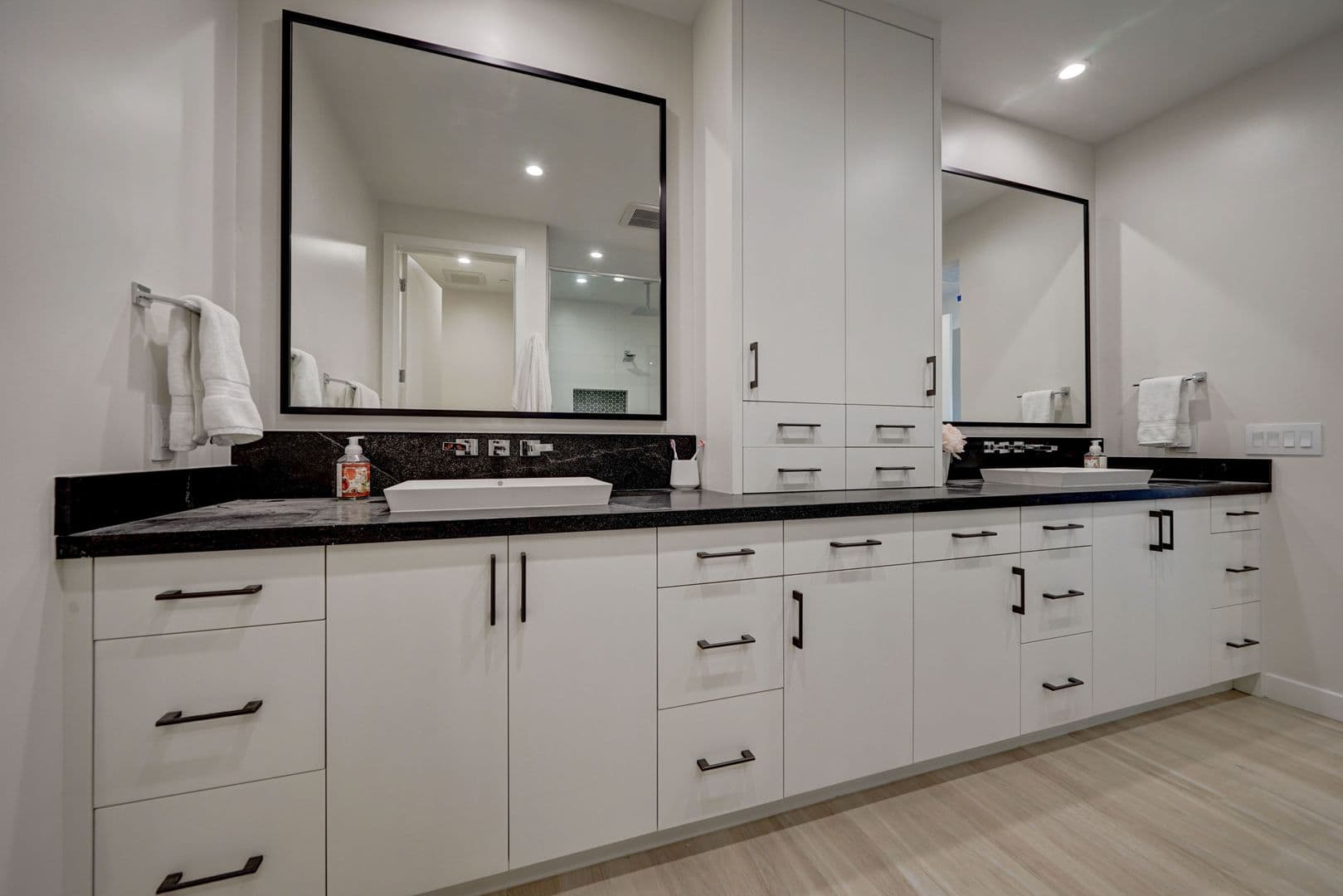 Scottsdale House: 6500 E. Camelback Road Unit 1006