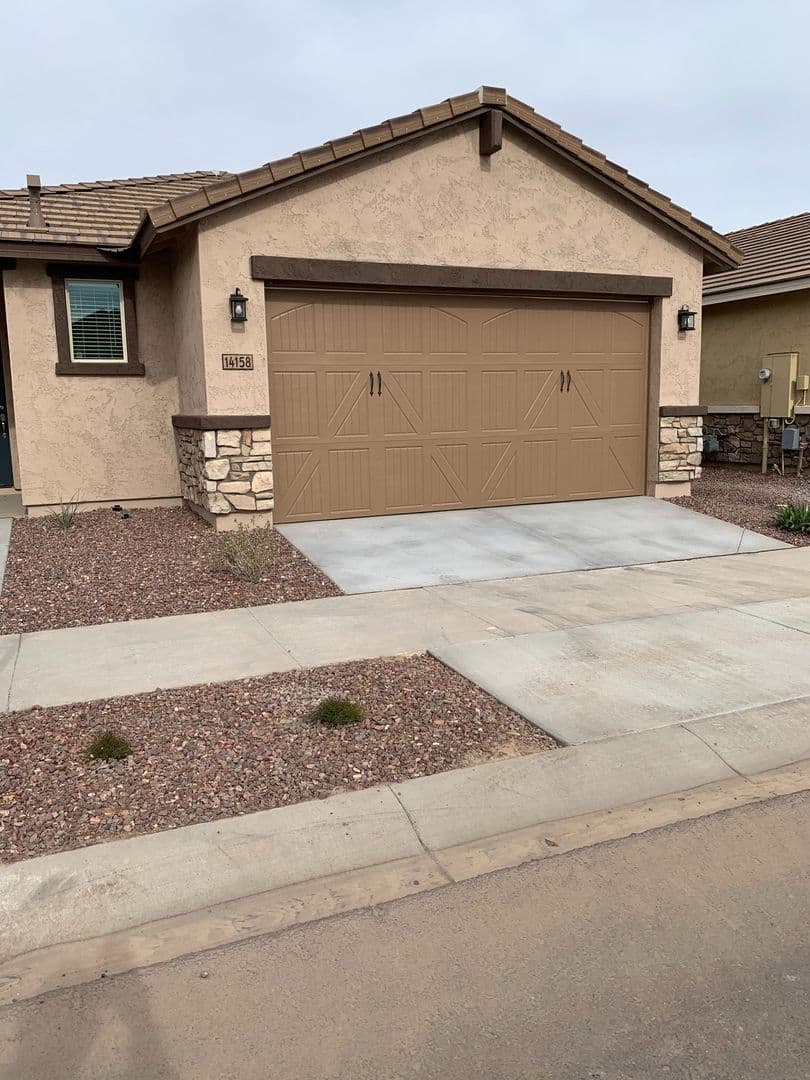 Surprise House: 14158 W. Voltaire Street
