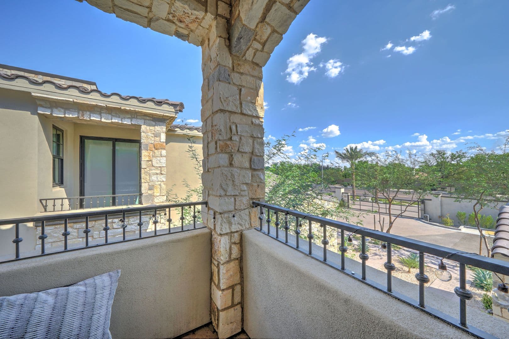 Scottsdale House: 6500 E. Camelback Road Unit 1006