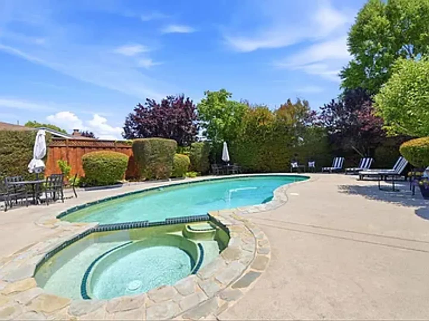Hillsborough House: 2140 Carmelita Avenue