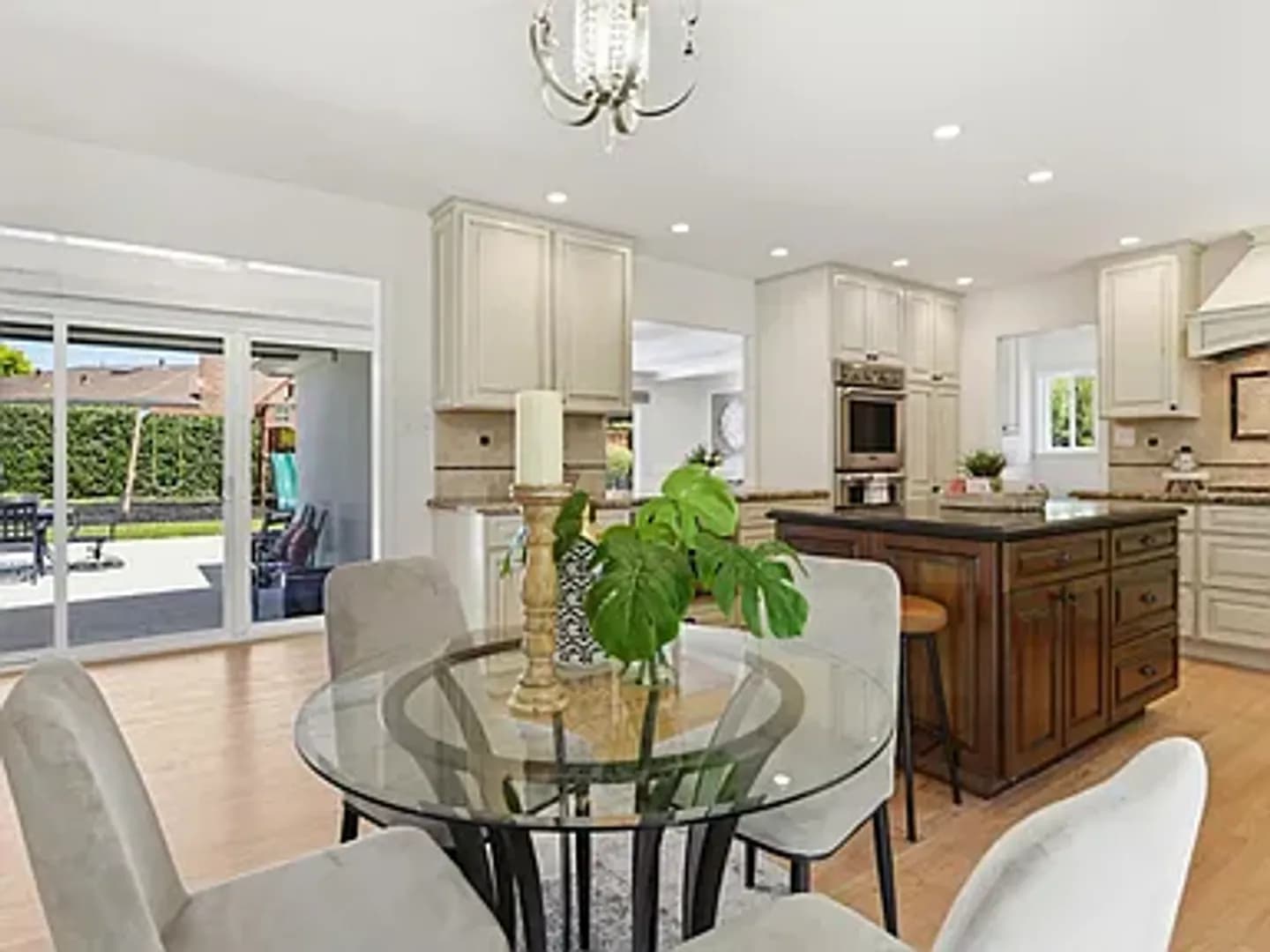 Hillsborough House: 2140 Carmelita Avenue