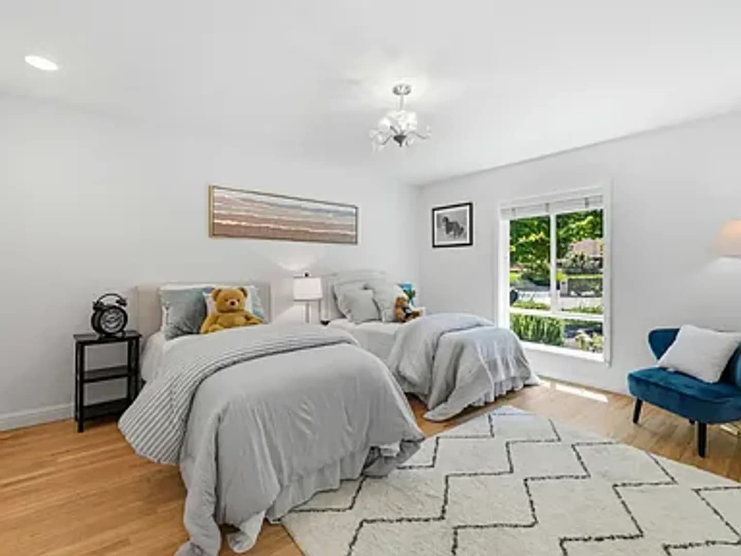 Hillsborough House: 2140 Carmelita Avenue