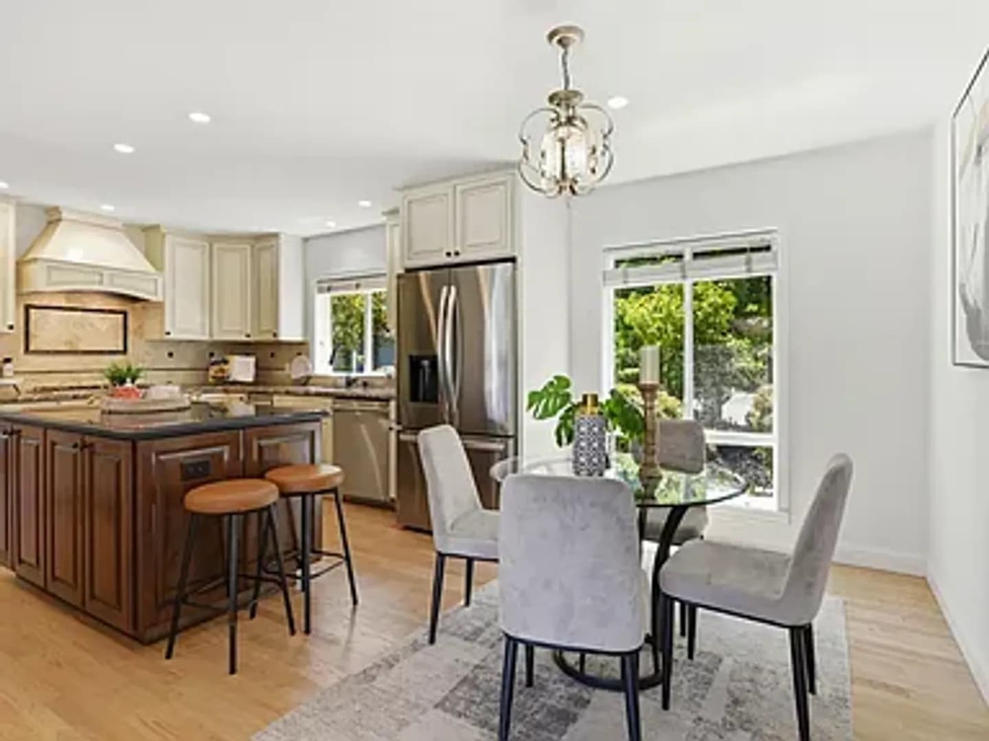 Hillsborough House: 2140 Carmelita Avenue