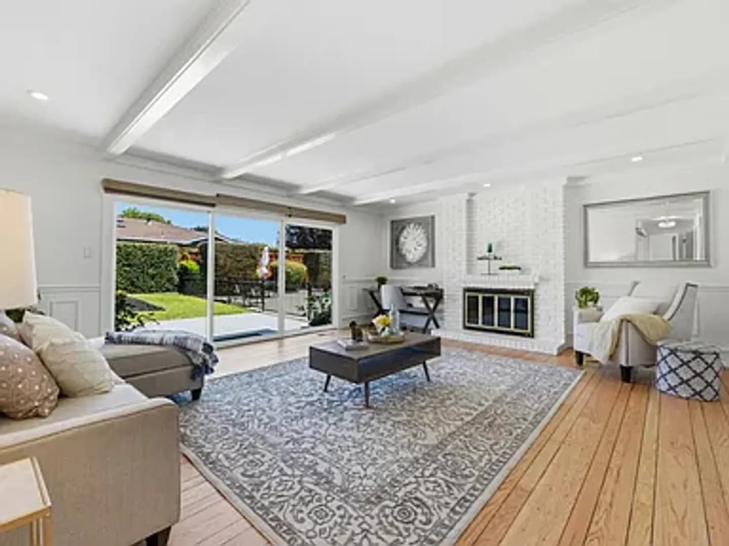 Hillsborough House: 2140 Carmelita Avenue
