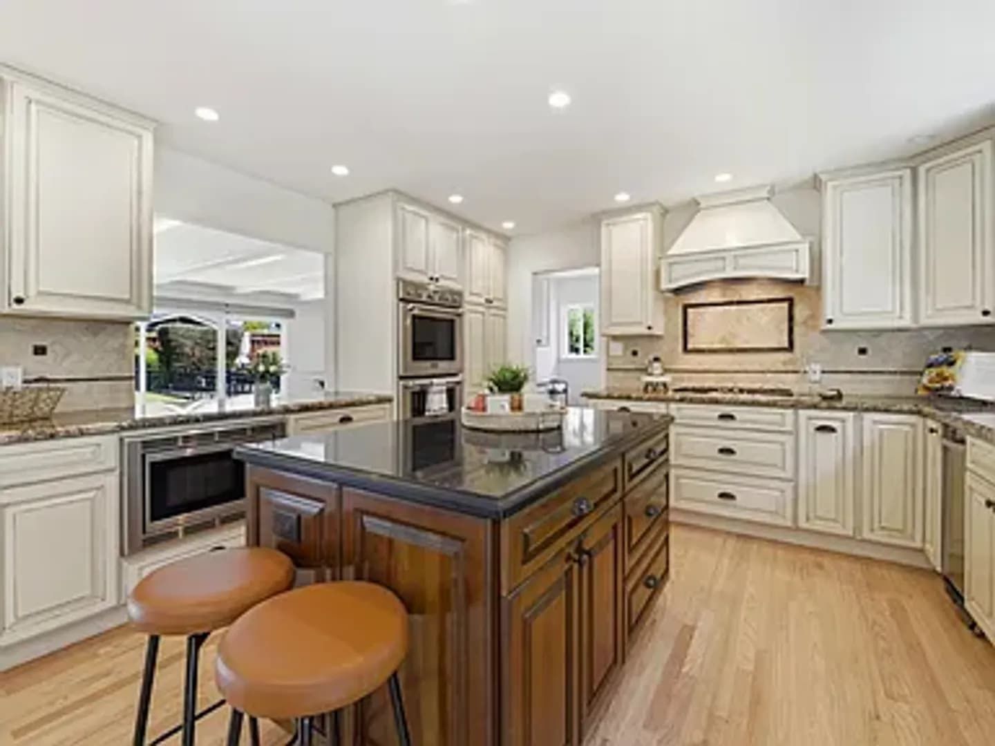Hillsborough House: 2140 Carmelita Avenue