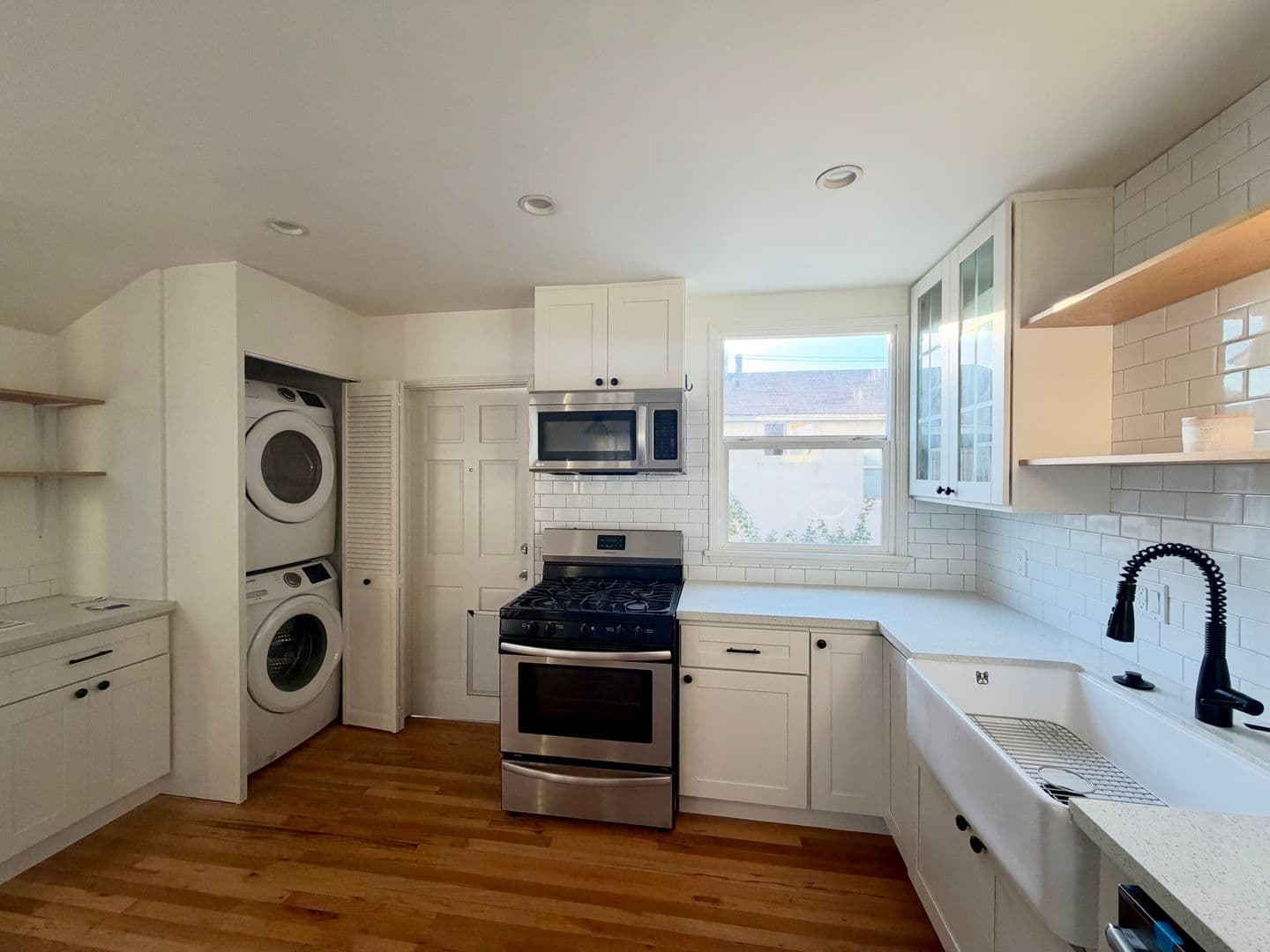 Los Angeles House: 6031 W. 86th Place