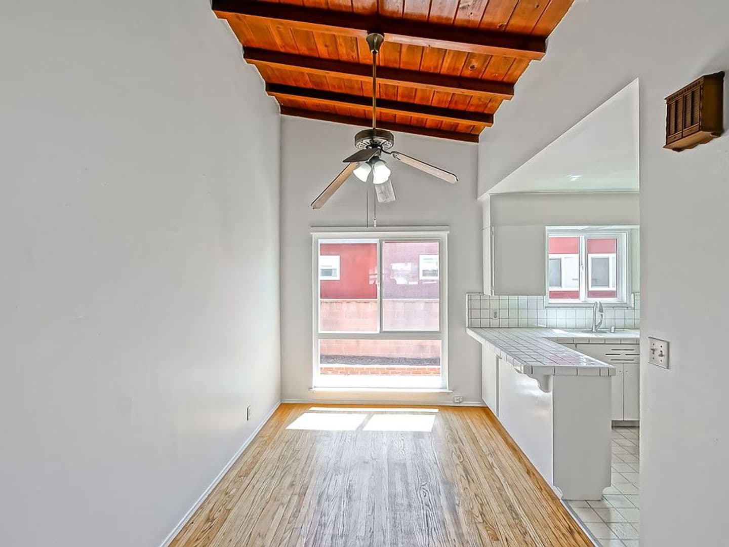 Torrance House: 3531 W 226th St
