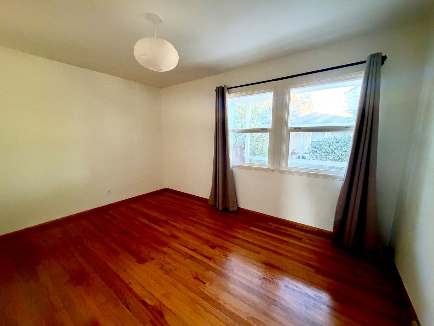 Los Angeles House: 6031 W. 86th Place