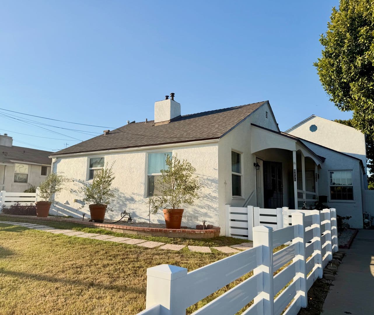 Los Angeles House: 6031 W. 86th Place