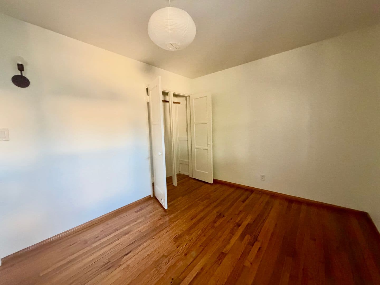 Los Angeles House: 6031 W. 86th Place