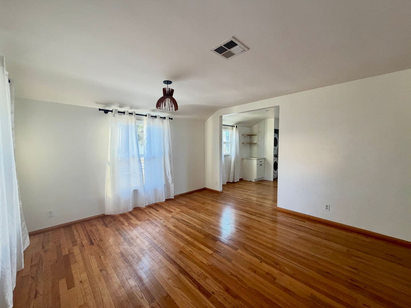 Los Angeles House: 6031 W. 86th Place