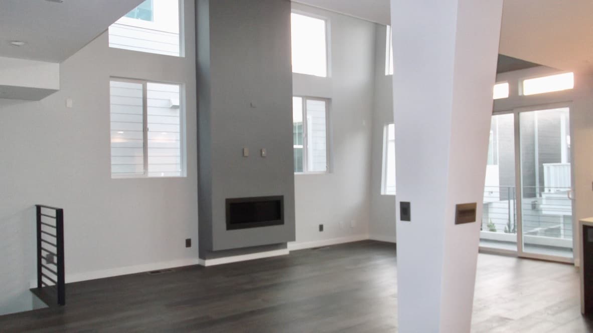 Redondo Beach House: 205 S Irena Ave
