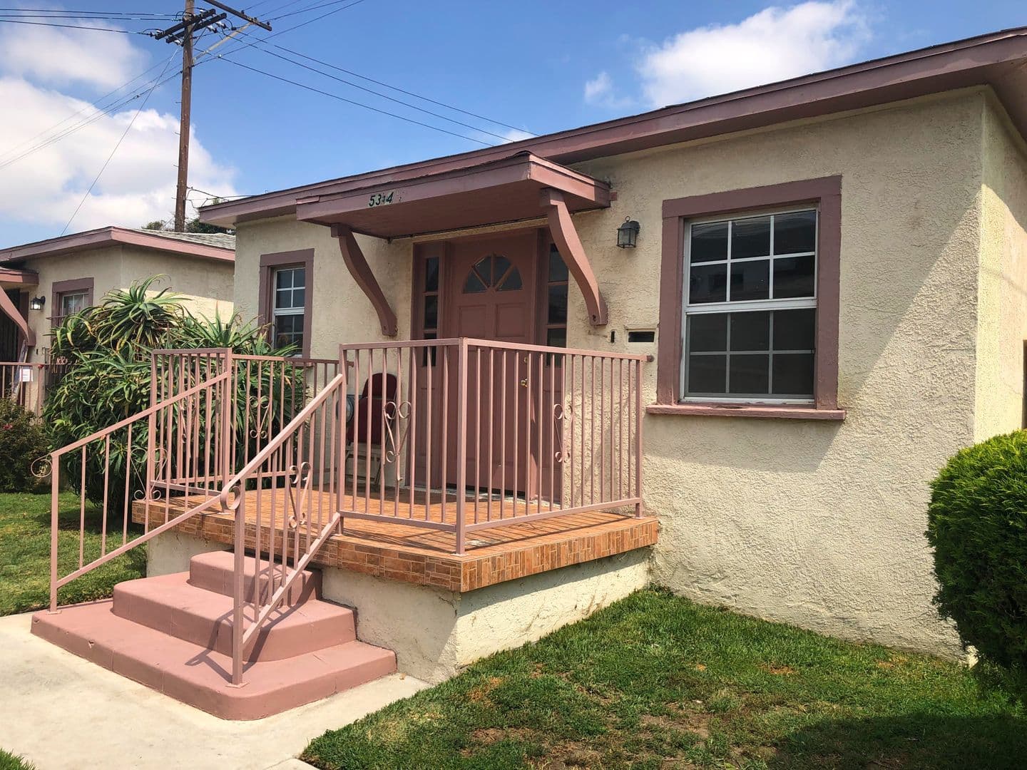 Los Angeles Apartment: 5314 S. Denker Avenue