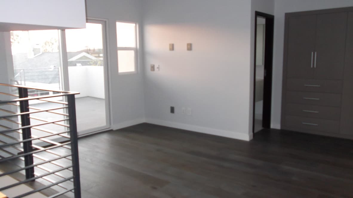 Redondo Beach House: 205 S Irena Ave