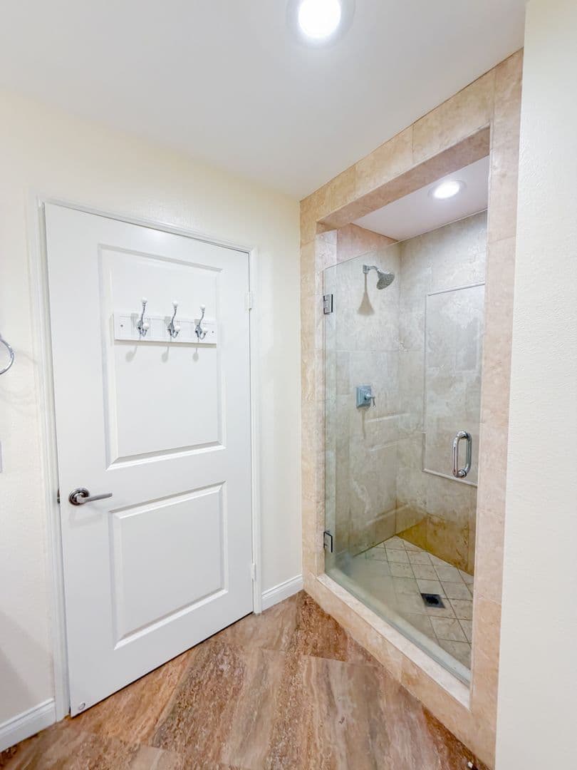Playa Vista House: 5625 Crescent Park West