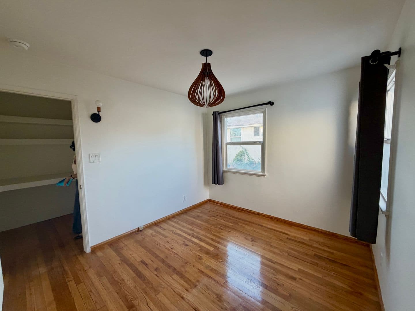 Los Angeles House: 6031 W. 86th Place